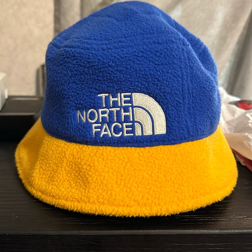 North Face wool bucket hat brand new with tags